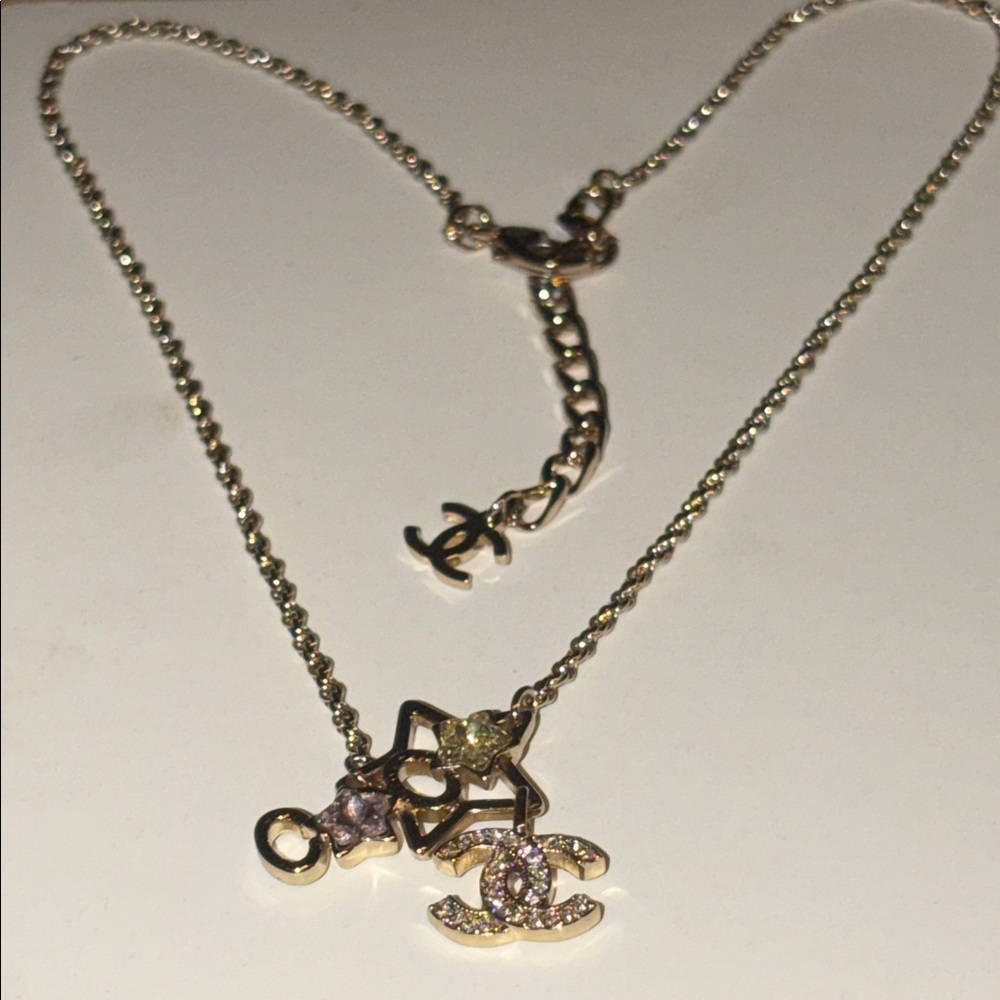 COCO gold crystal interlocking CC Star chain necklace - Picture 7 of 9